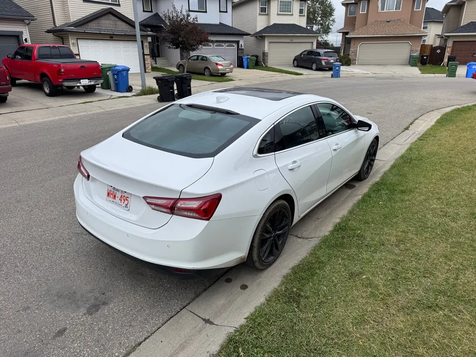 Chevrolet Malibu 2022 photo 2