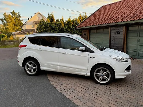 Ford Kuga 2015 photo 3