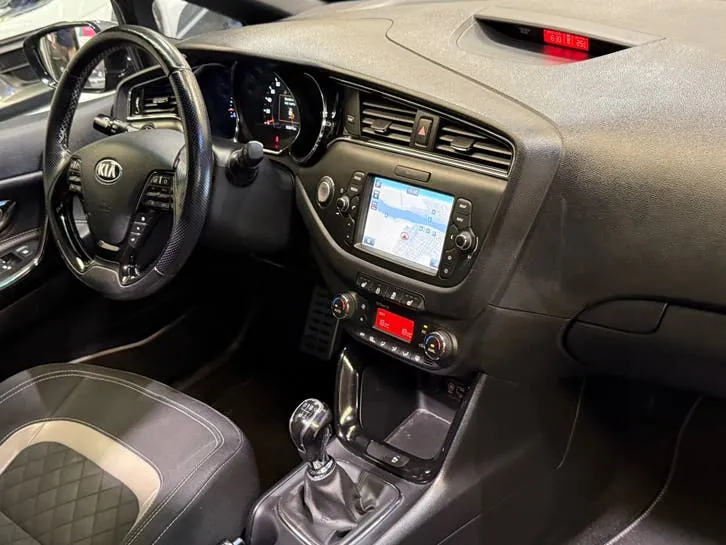 Kia Ceed 2016 photo 2