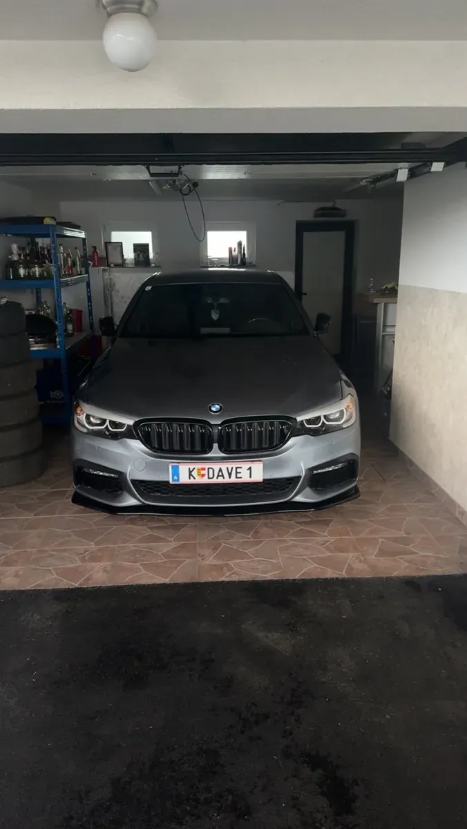 BMW 5 Series 2017 photo 3