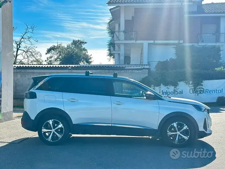 Peugeot 5008 2021 photo 2