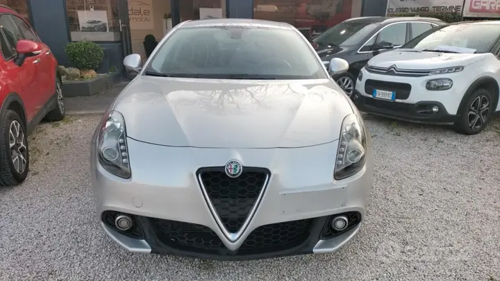 Alfa Romeo Giulietta 2017 photo 2