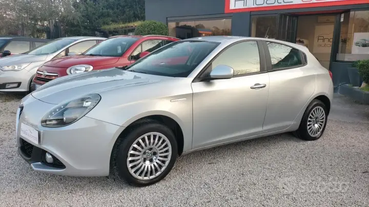 Alfa Romeo Giulietta 2017 photo 3
