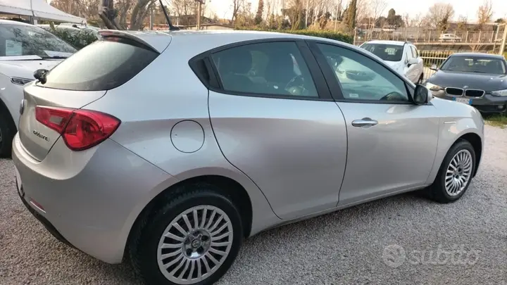 Alfa Romeo Giulietta 2017 photo 4