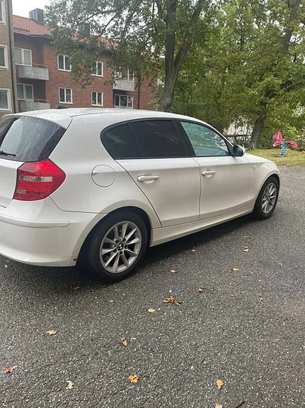 BMW 118D 2008 photo 2