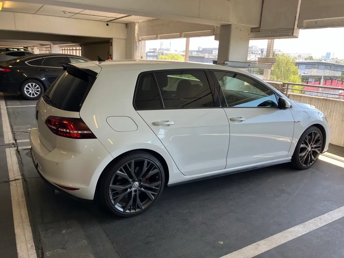 Volkswagen Golf Gti 2015 photo 3