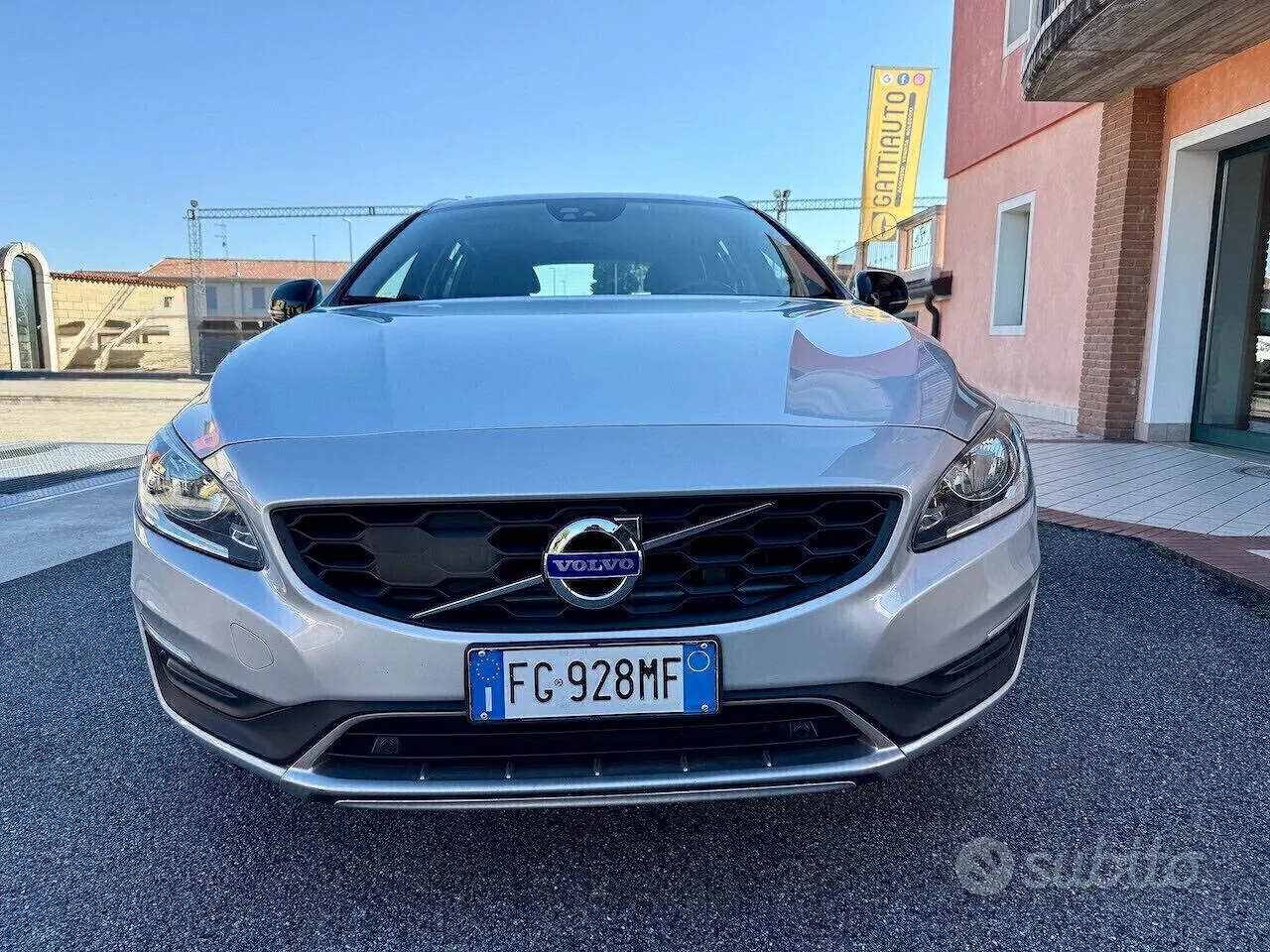 Volvo V60 2016 photo 2