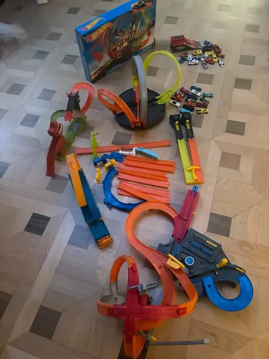 Hot Wheels Set