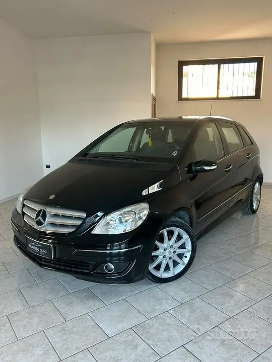 Mercedes-Benz B 180 Cdi Sport 2009 photo 2