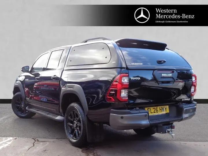 Toyota Hilux 2026 photo 2