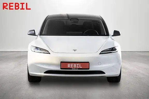 Tesla Model 3 2025 photo 3