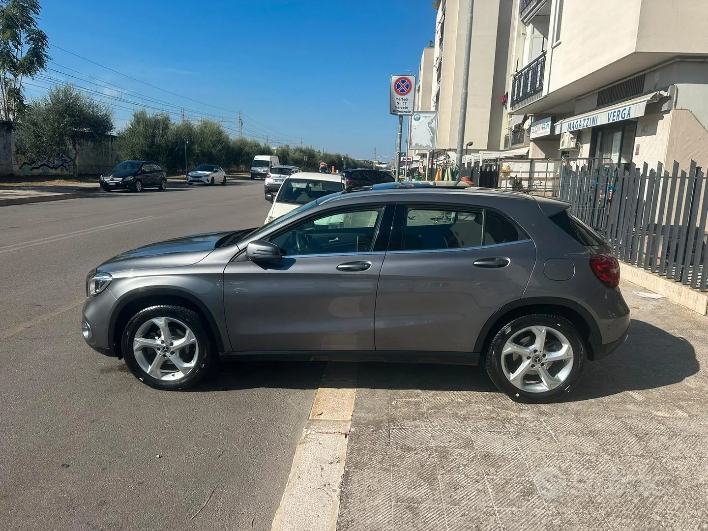 Mercedes-Benz Gla 2018 photo 2