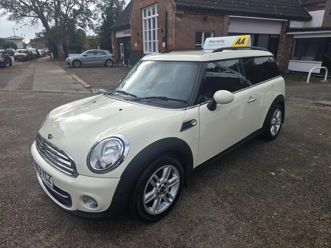 Mini Clubman 2013 photo 4