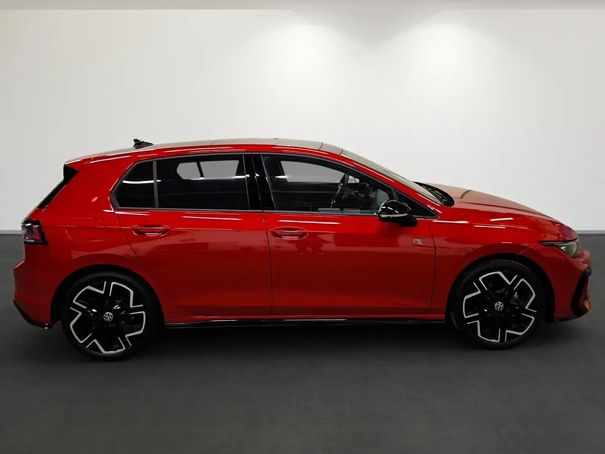 Volkswagen Golf 2026 photo 3