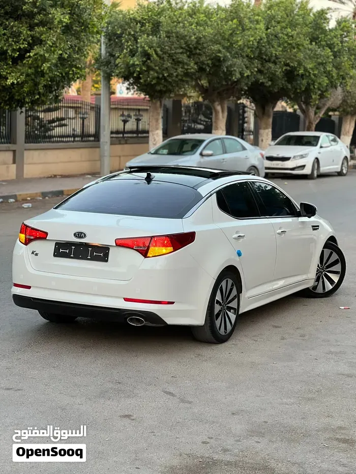 Kia K5 2012 photo 2