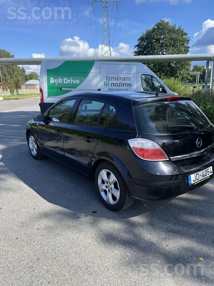 Opel Astra 2004 photo 5