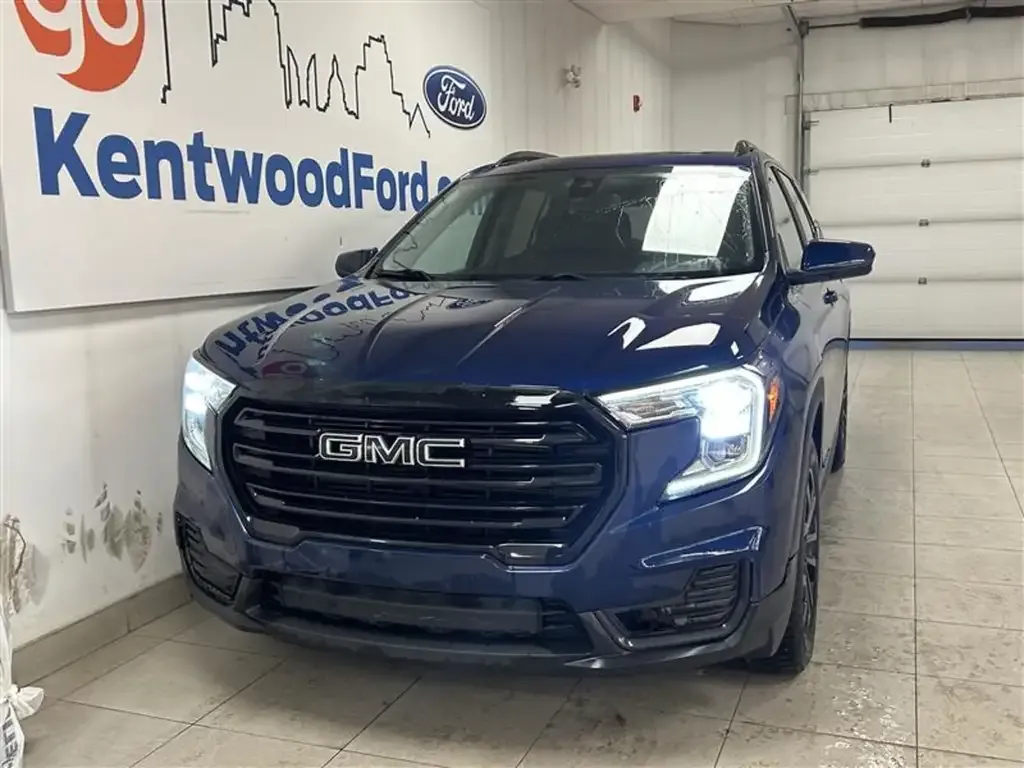 GMC Terrain 2022 photo 2