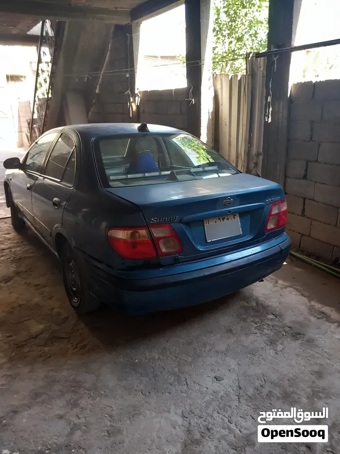 Nissan Sunny 2000 photo 3