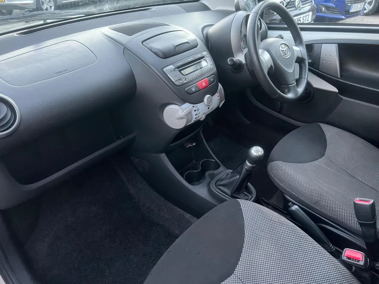 Toyota Aygo 2013 photo 5