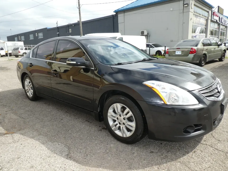 Nissan Altima 2011 photo 3
