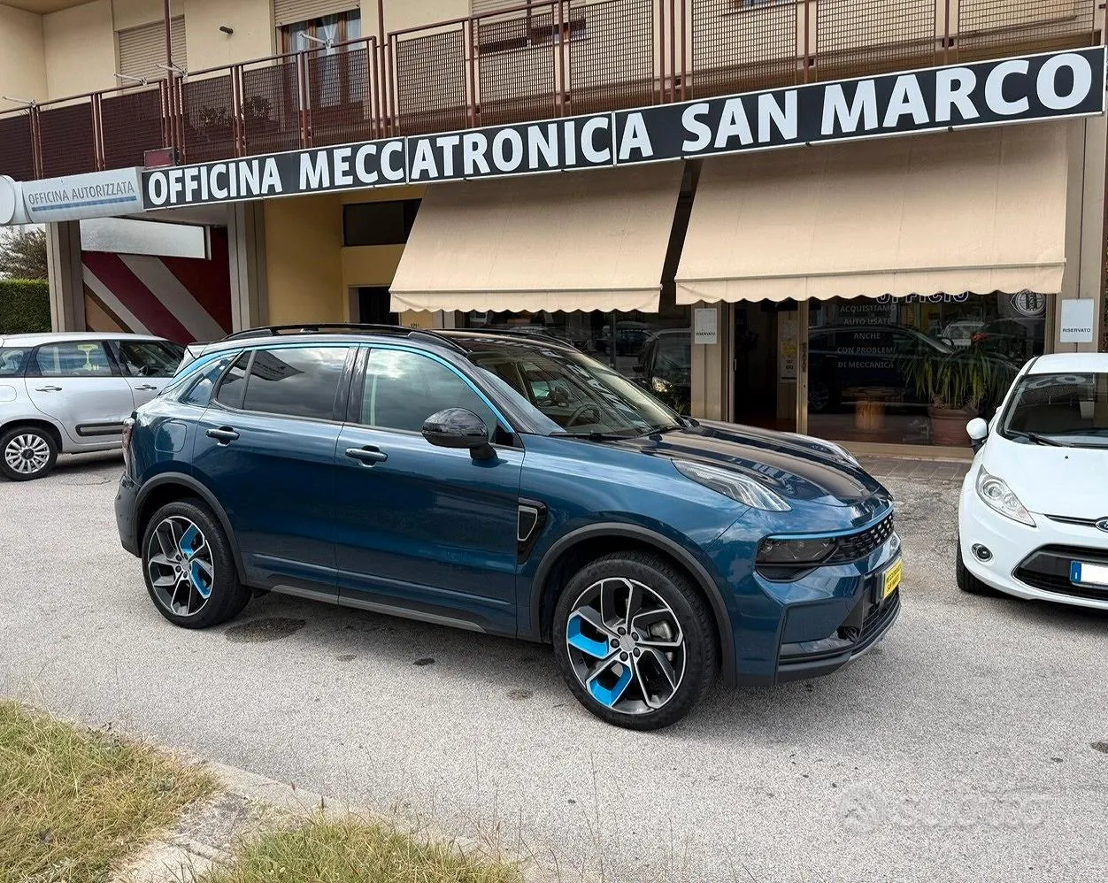 Lynk & Co 01