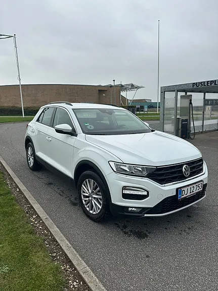 Volkswagen T-Roc 2018 photo 2