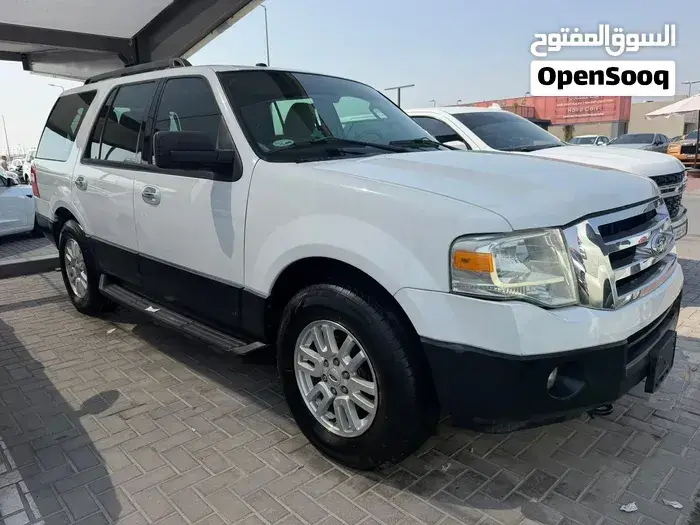 Ford Expedition 2013 photo 2