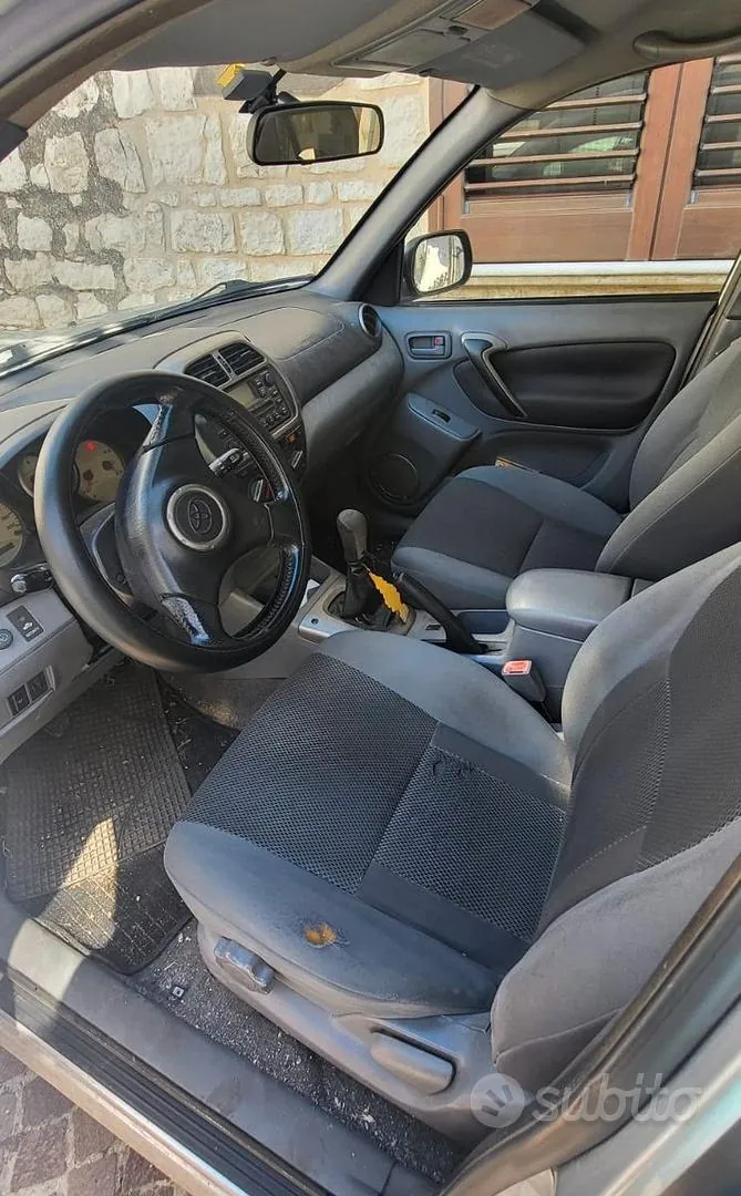 Toyota Rav4 2003 photo 3