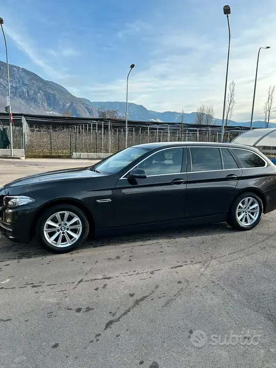 BMW 518 Touring 2016 photo 2