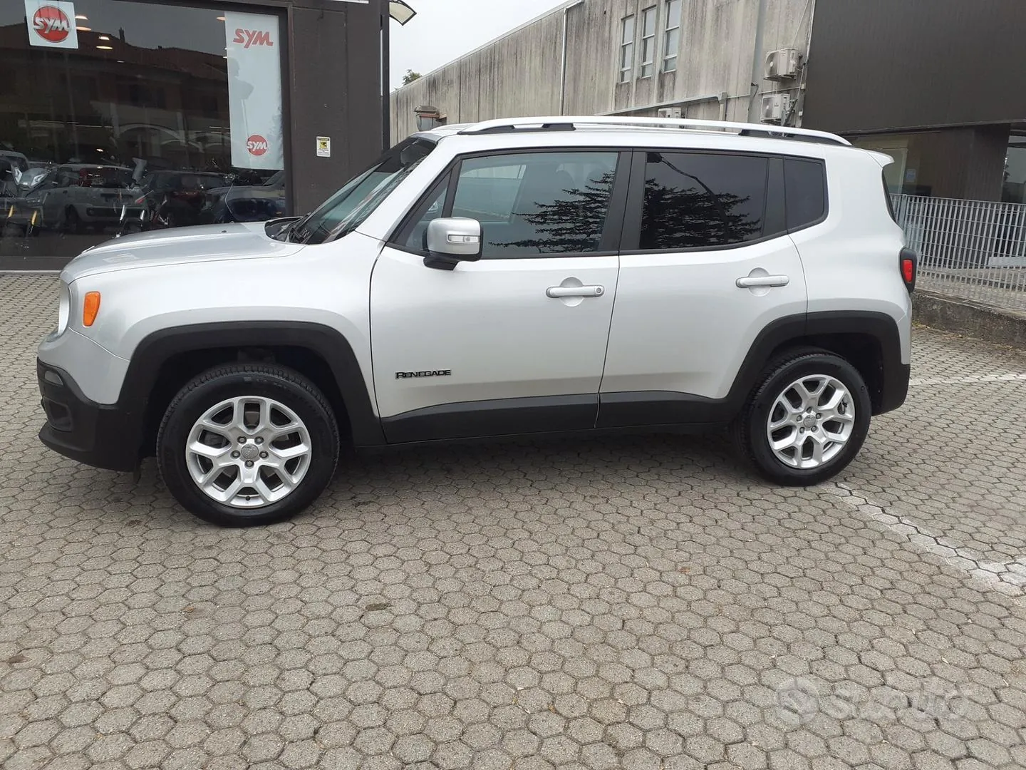 Jeep Renegade 2017 photo 4