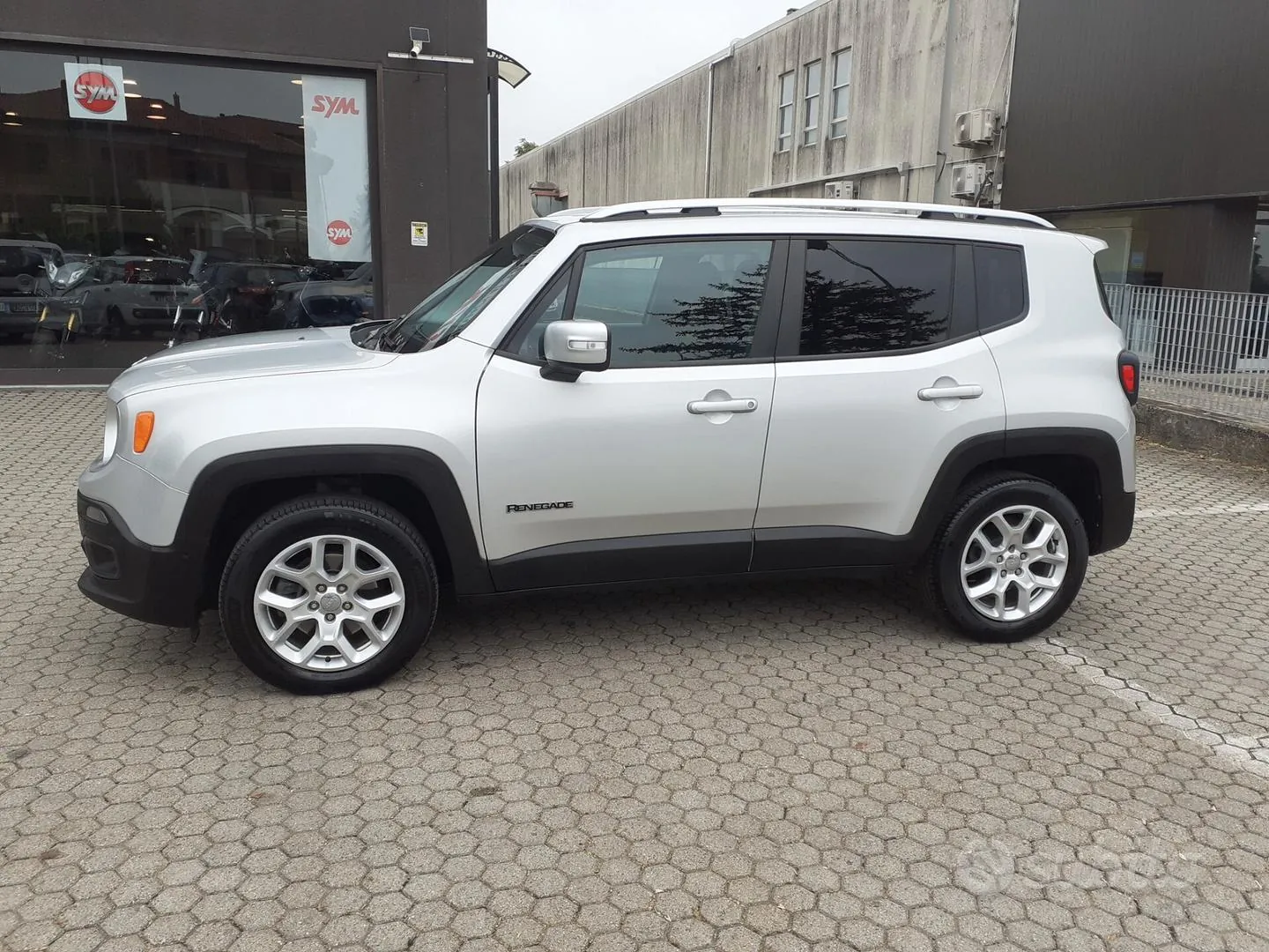 Jeep Renegade 2017 photo 3