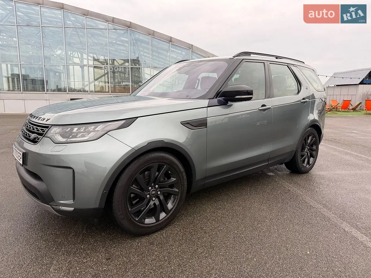 Land Rover Discovery 2017 photo 3