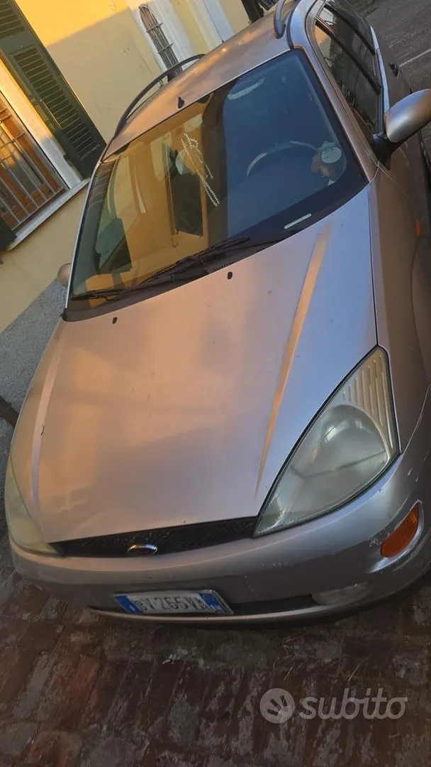 Ford Focus 2001 photo 3