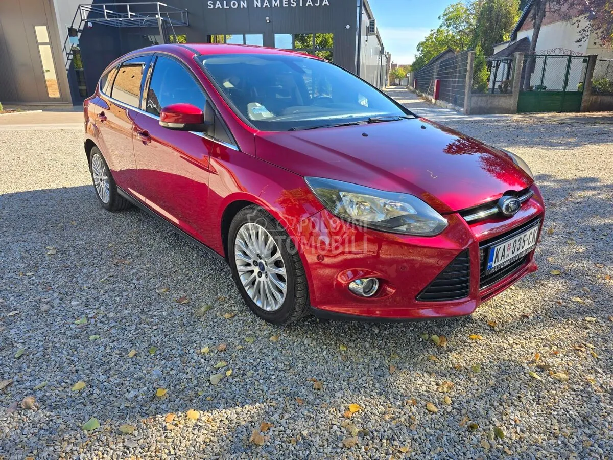 Ford Focus 2012 photo 2