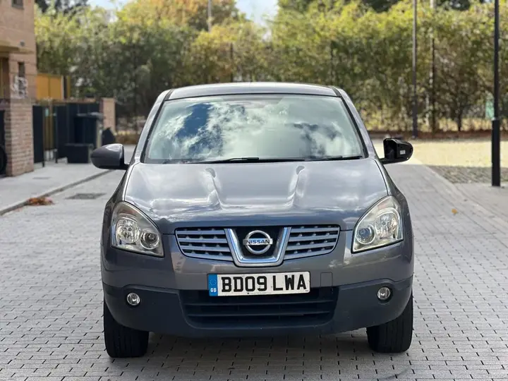 Nissan Qashqai 2009 photo 2
