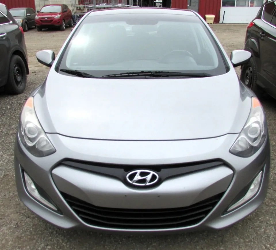 Hyundai Elantra 2013 photo 2
