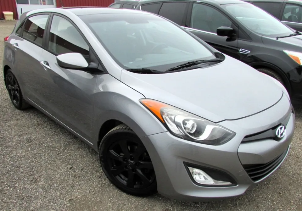 Hyundai Elantra 2013 photo 3