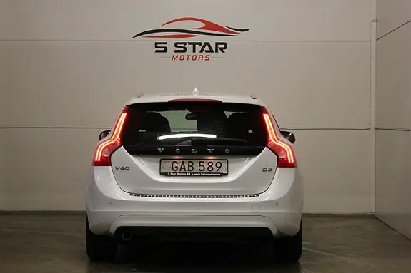 Volvo V60 2016 photo 5