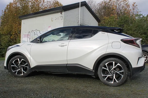 Toyota C-Hr 2017 photo 4