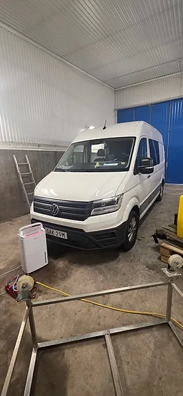 Volkswagen Crafter 35 2025 photo 2