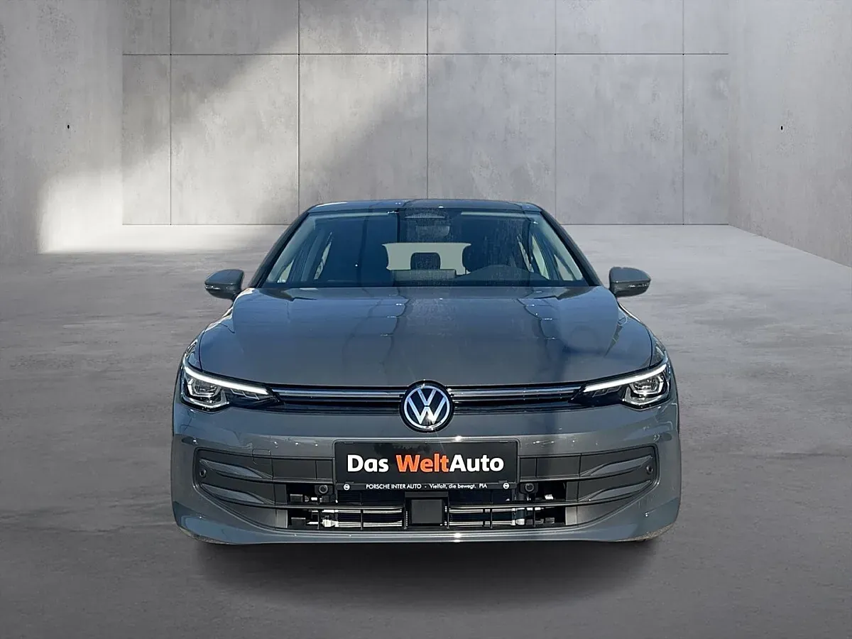 Volkswagen Golf 2026 photo 2