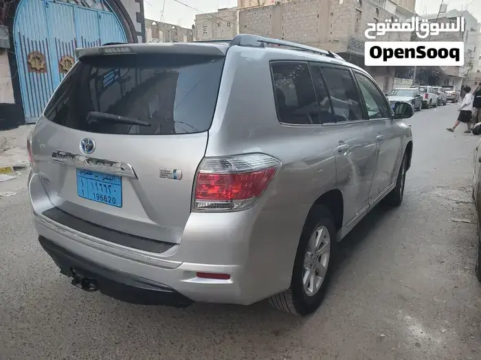 Toyota Highlander 2011 photo 4