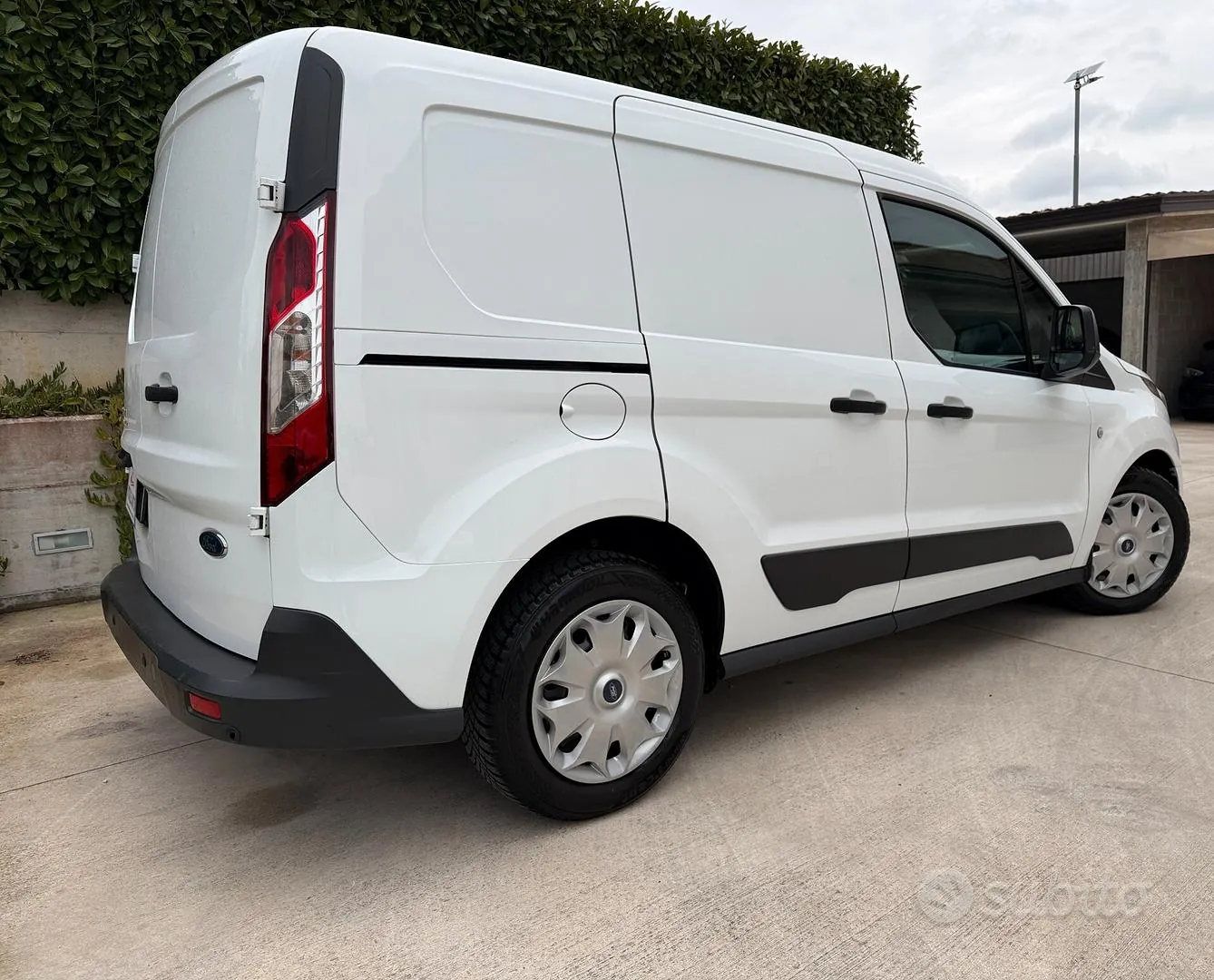 Ford Transit Connect 2017 photo 4