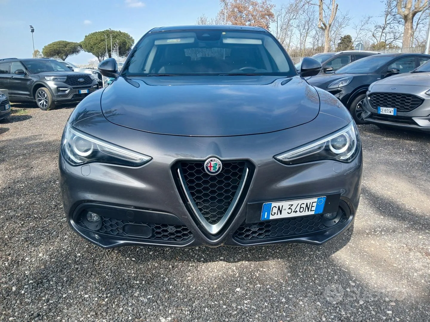 Alfa Romeo Stelvio 2018 photo 2