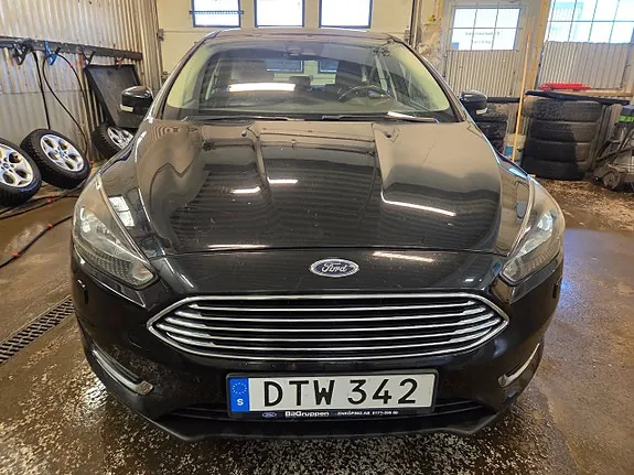 Ford Focus 2015 photo 2