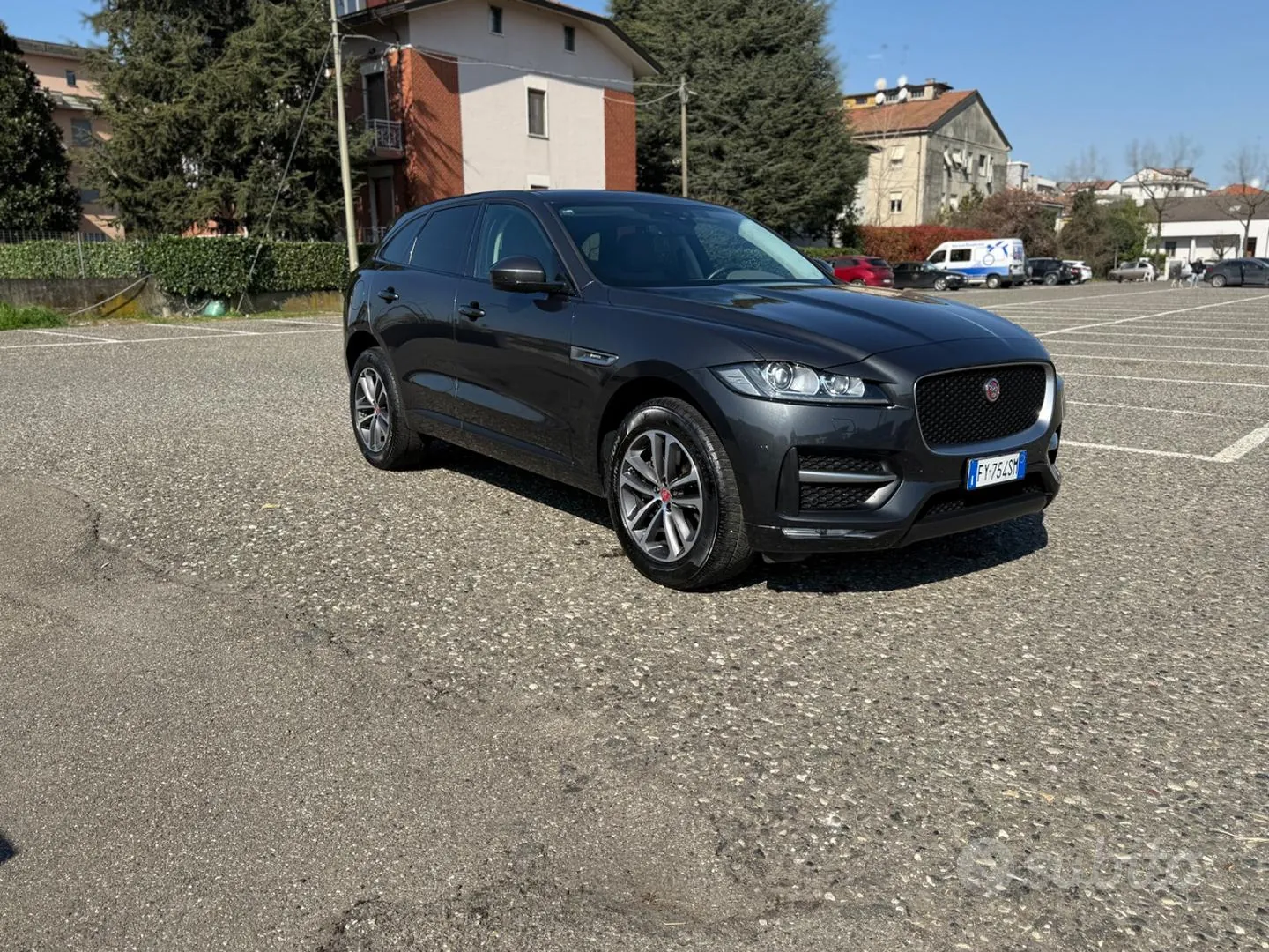 Jaguar F-Pace