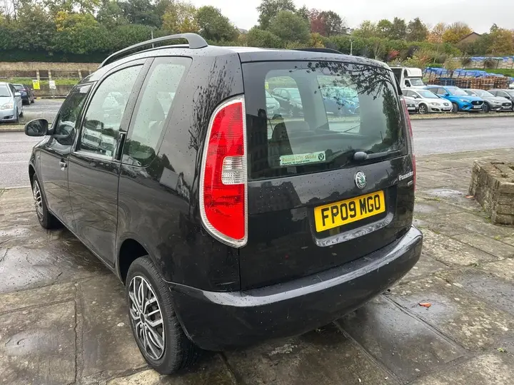 Skoda Roomster 2009 photo 5