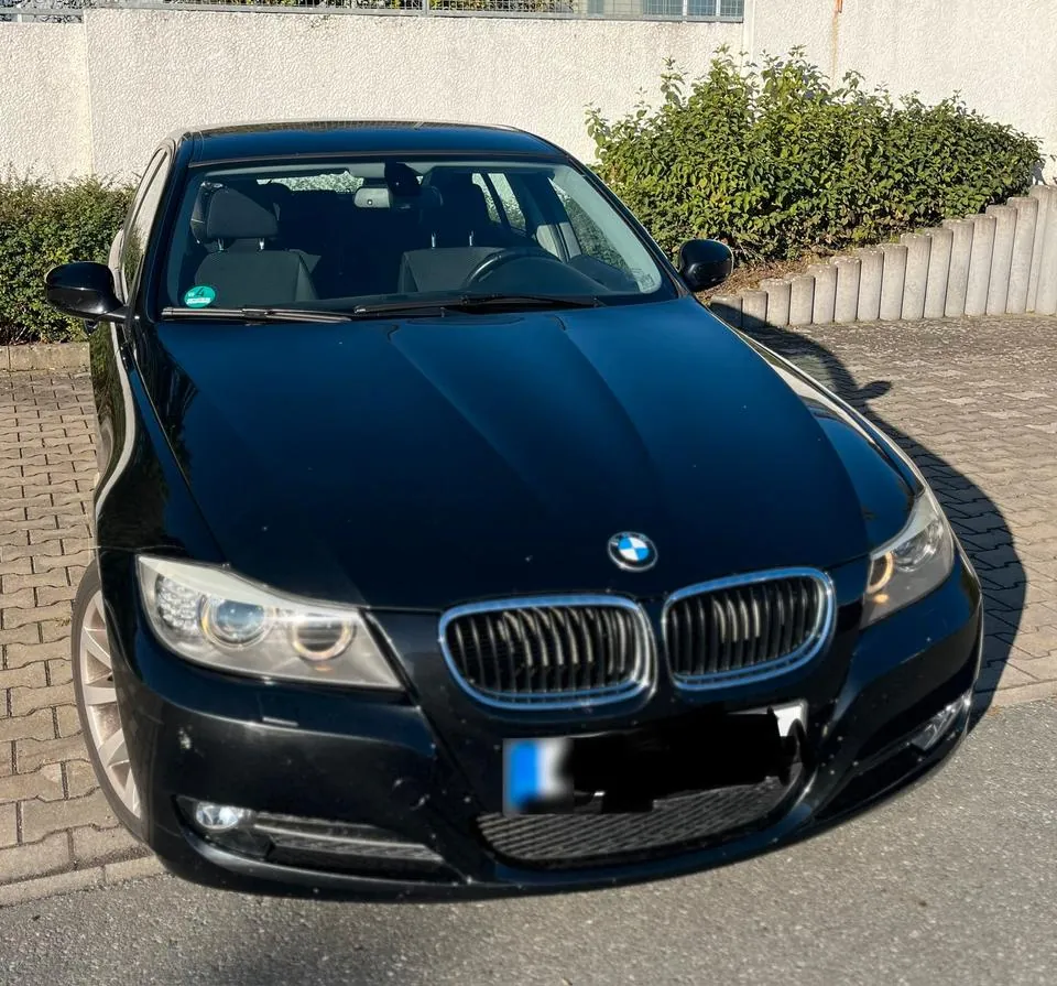 BMW 320I