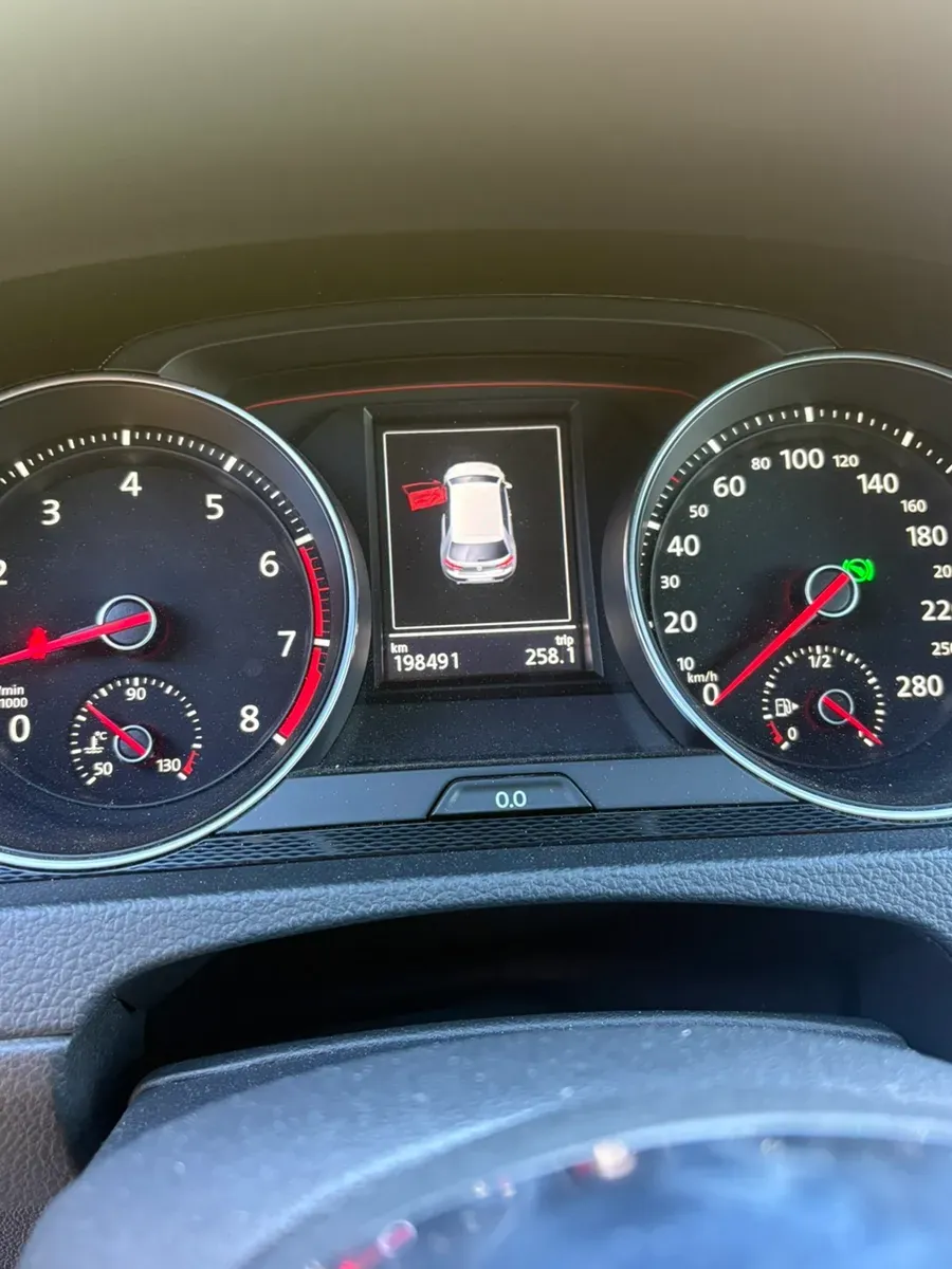 Volkswagen Golf 2013 photo 3