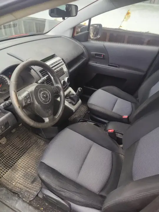 Mazda Mazda5 2005 photo 3